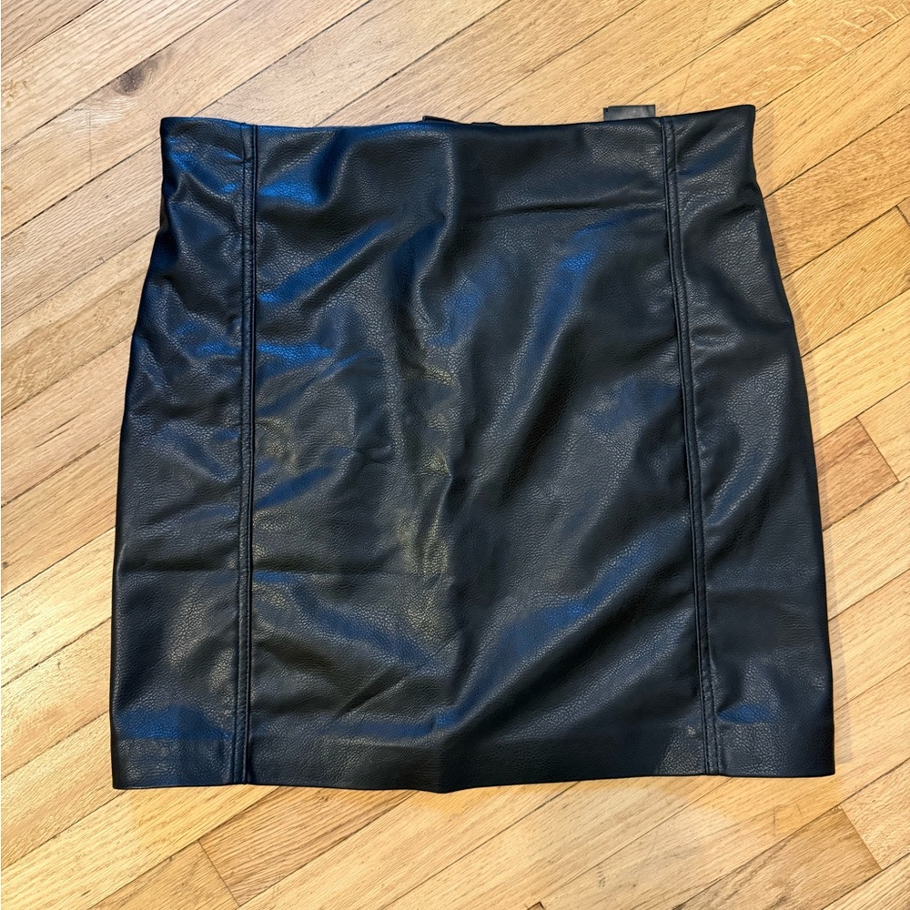 NWT Classic Black Faux Leather Mini Skirt